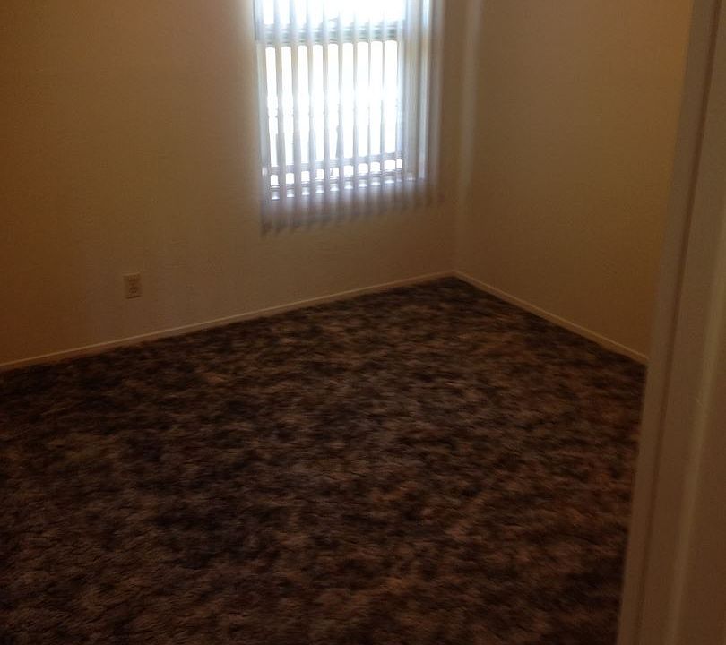 2nd image of 50 Redwood Ave APT 302