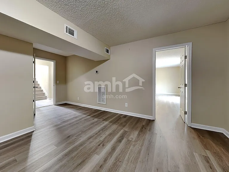 57 Springwater Dr — Photo 15