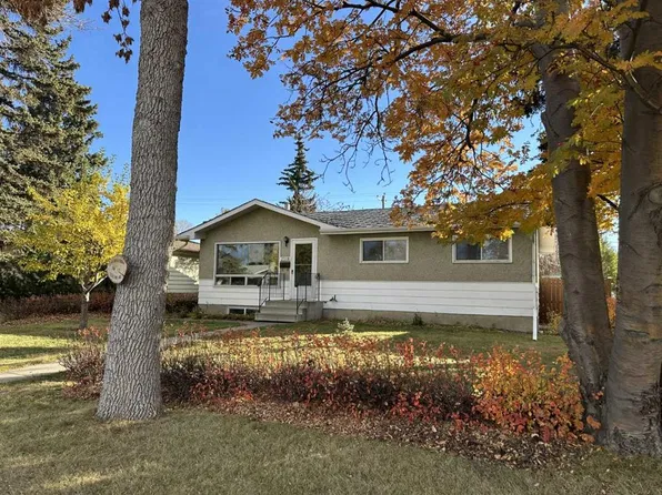 2510 W 35th St SE, Calgary, AB T2B 0X3