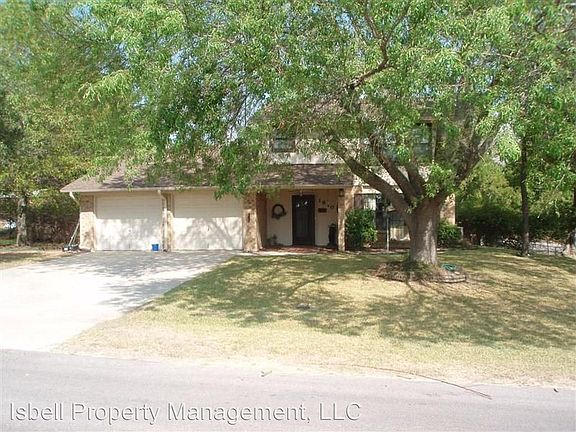 2nd image of 1810 Valley Oaks Dr
