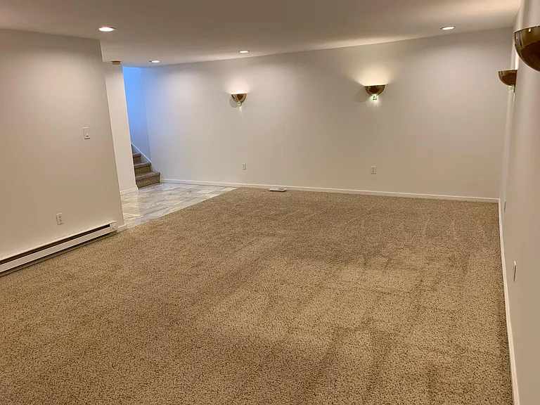 470 Lynetree Dr #22-C — Photo 10
