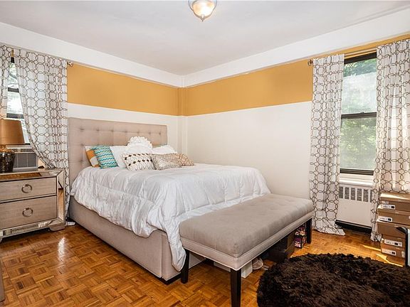 5th image of 171 Pearsall Dr APT 2H