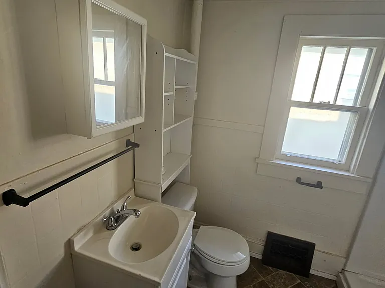 29 E Bald Eagle St #29 — Photo 4