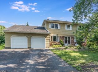 55 Divan Way, Wayne, NJ 07470