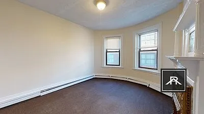 3 bed, 1.0 bath, 979 sqft, $3,000 — Photo 3