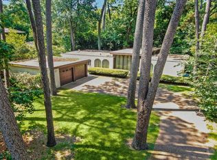 1311 Friarcreek Ln, Houston, TX 77055