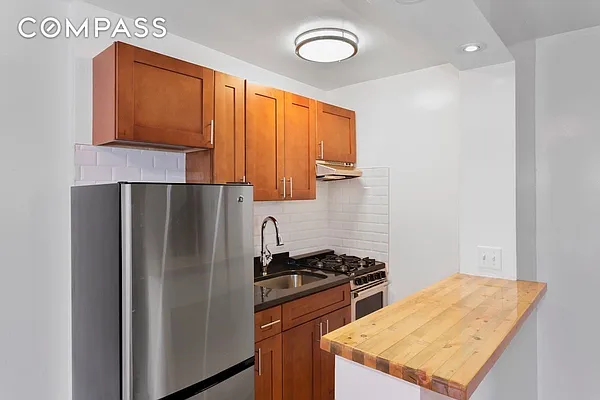 Rented by Compass | media 12