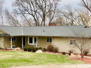 11017 Sleepy Hollow Ln, Omaha, NE 68152