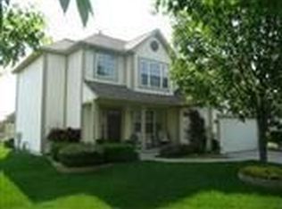 1044 Meadowrun Rd, Englewood, OH 45322