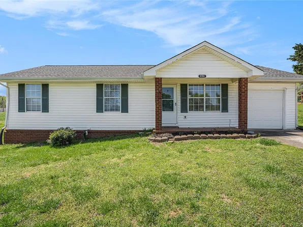 5794 Parks Rd, Cumming, GA 30041