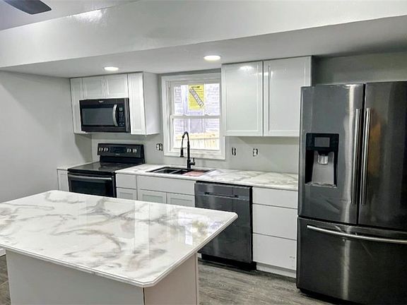 5th image of 5543 S 1st St