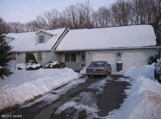 474 S Mountain Blvd, Mountain Top, PA 18707