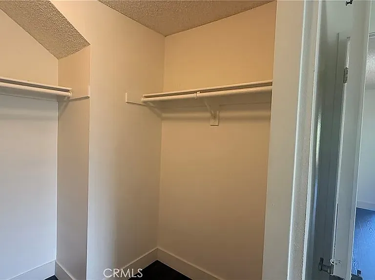 46 Christamon W — Photo 28