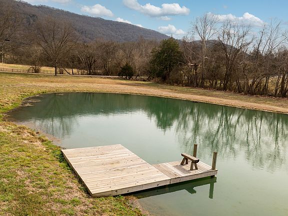 3rd image of 10115 Upper East Valley Rd