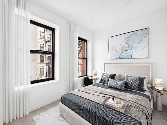 3rd image of 33 Henry St #10A