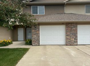 1616 Nicklaus Dr, Aberdeen, SD 57401