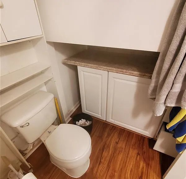 518 Lawrence St — Photo 39