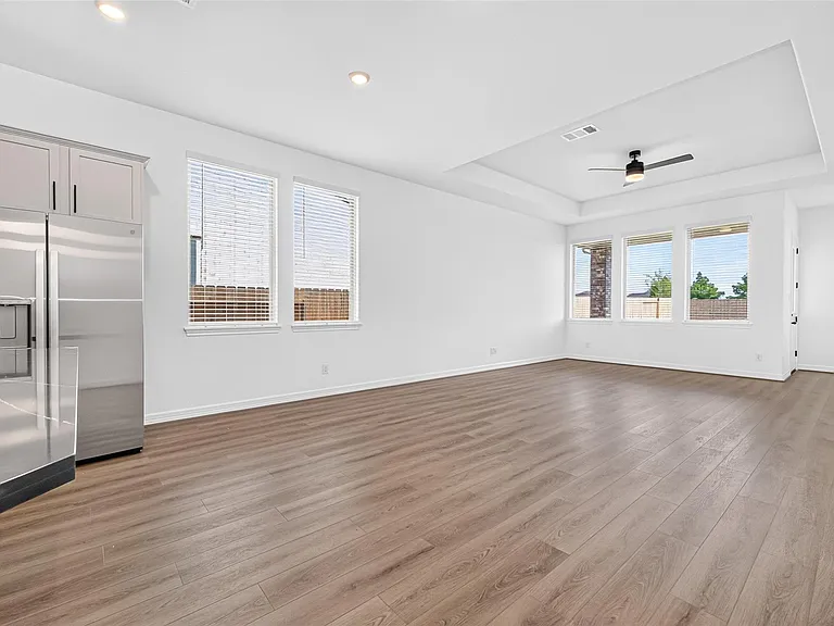 23639 Red Rowan Ln — Photo 12