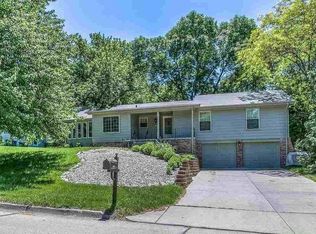 12123 Westover Rd, Omaha, NE 68154