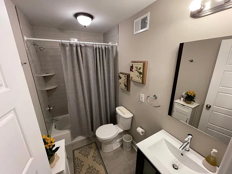 421 Pine St #1E — Photo 17