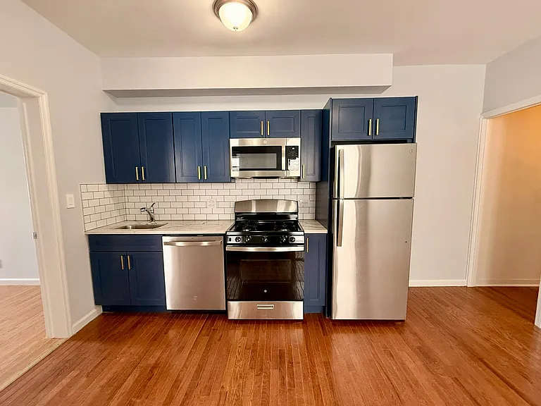 1675 85th St #1R — Photo 1