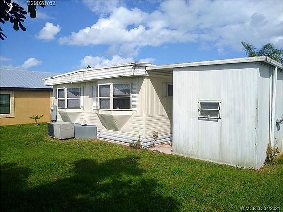 3rd image of 3 Cortez Ln