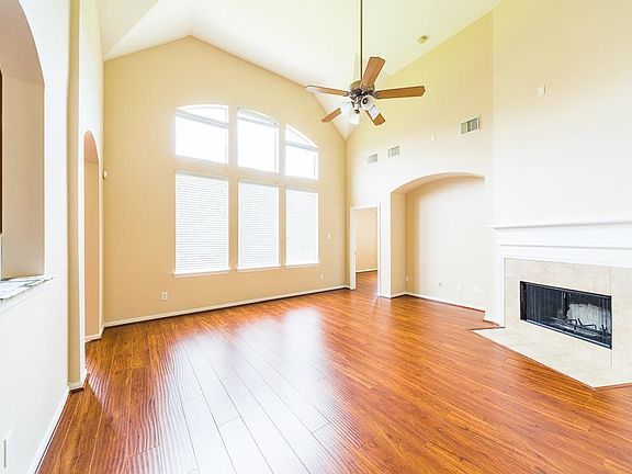 4th image of 6818 Alden Ct