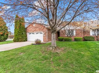 5000 Eagle Rdg, Springfield, IL 62711