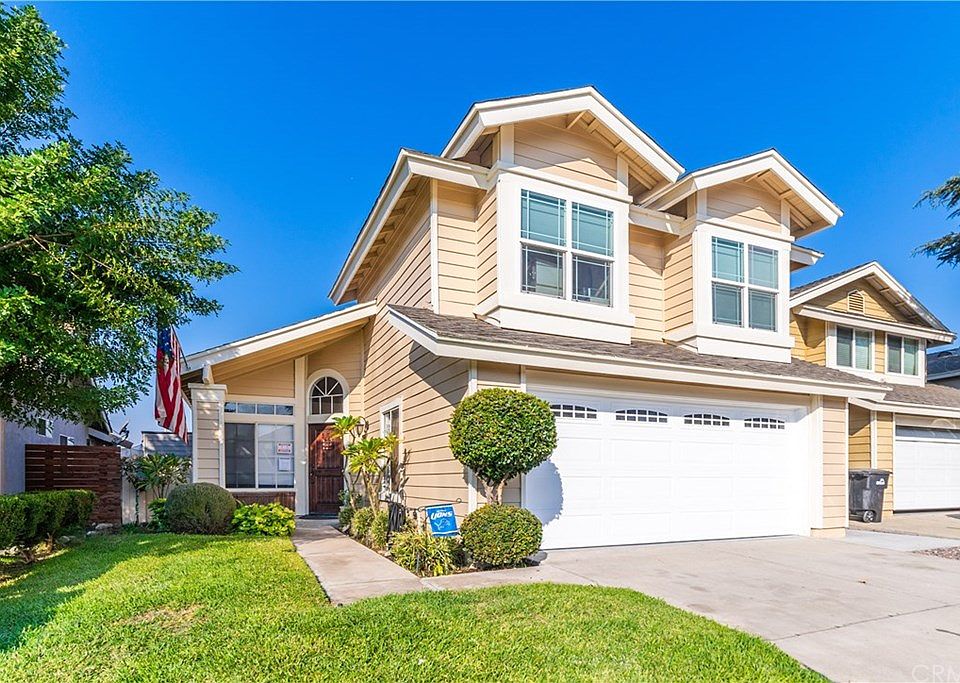 1st image of 2416 Acorn Pl