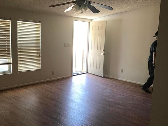2nd image of 13275 W Camino De Conejo