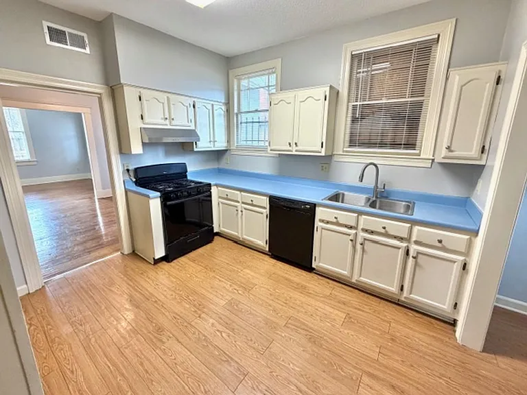 2532 Sam Cooper Blvd — Photo 5