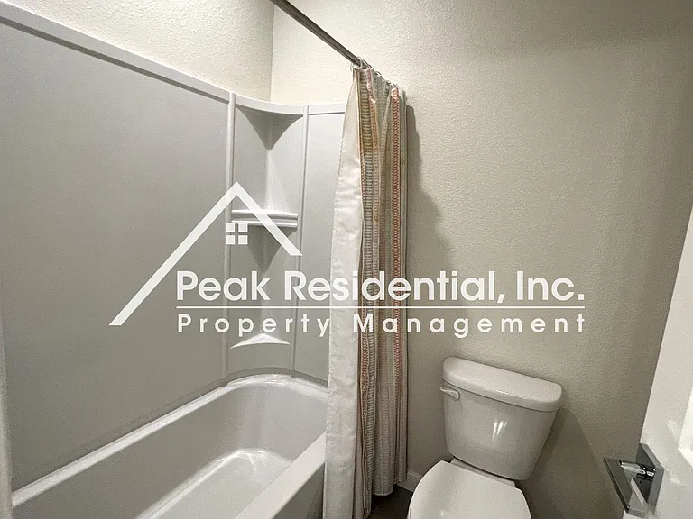3283 Warbler Ct — Photo 22