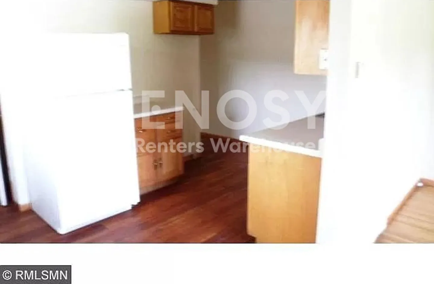 Wonderful 2bd / 1 Ba Duplex In Minneapolis Available 1/1/2024! — Photo 4