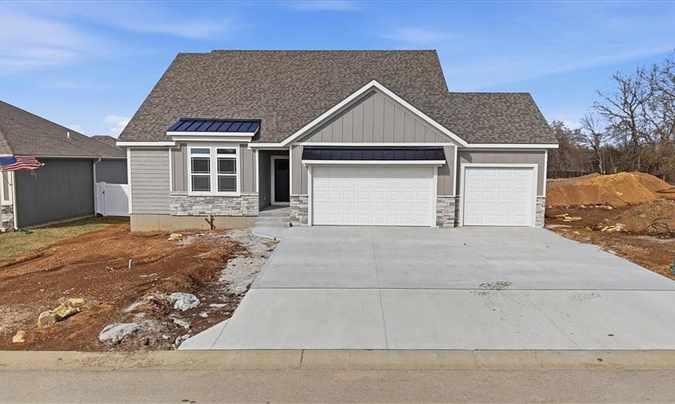 レイページ 11808 E 231st St, Peculiar, MO 64078 | Zillow