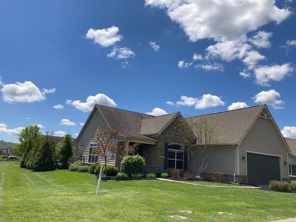 3rd image of 1437 Chantilly Ln