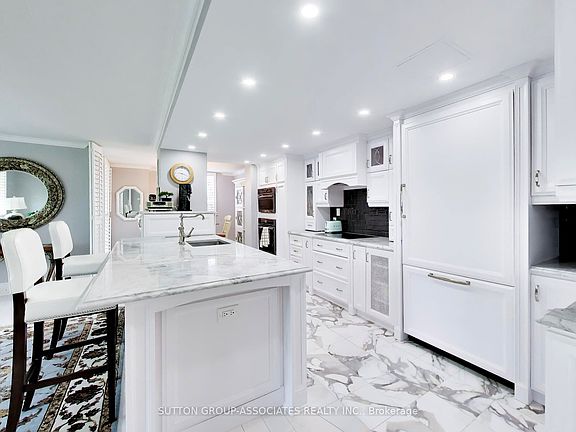 4th image of 75 Wynford Heights Cres #204