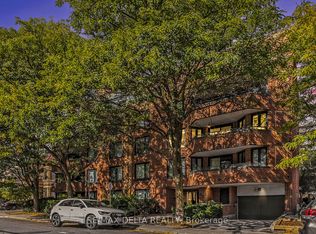 295 Gilmour St #304, Ottawa, ON K2P0P7