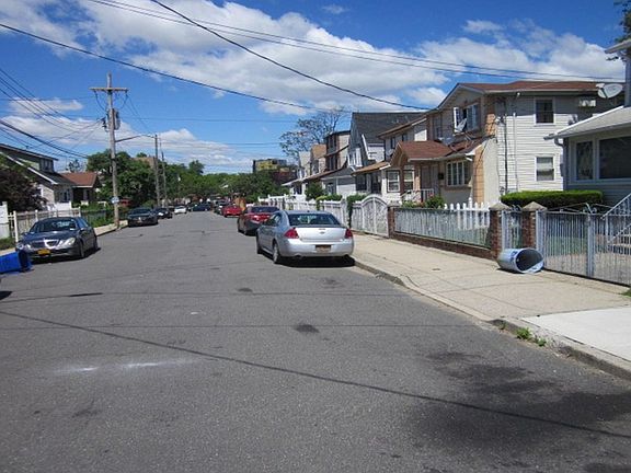5th image of 13141 Mathewson Ct
