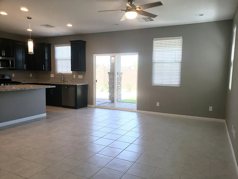 10456 Mount Charleston Ave — Photo 5