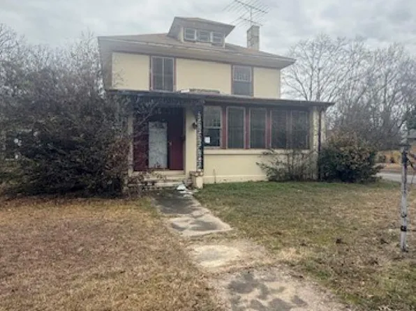 1700 S Laurel St, Pine Bluff, AR 71601