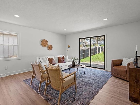 5th image of 2501 NW Kingsridge Dr