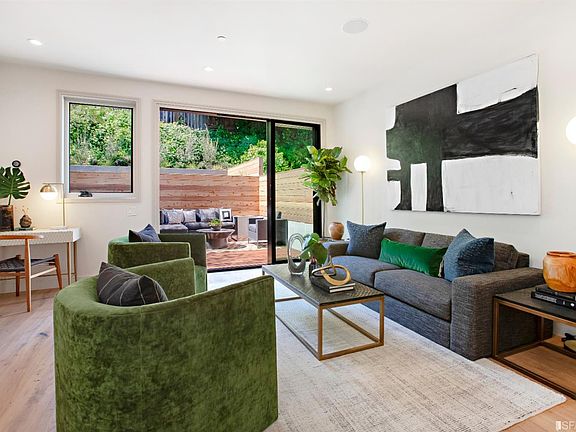4th image of 284 Roosevelt Way