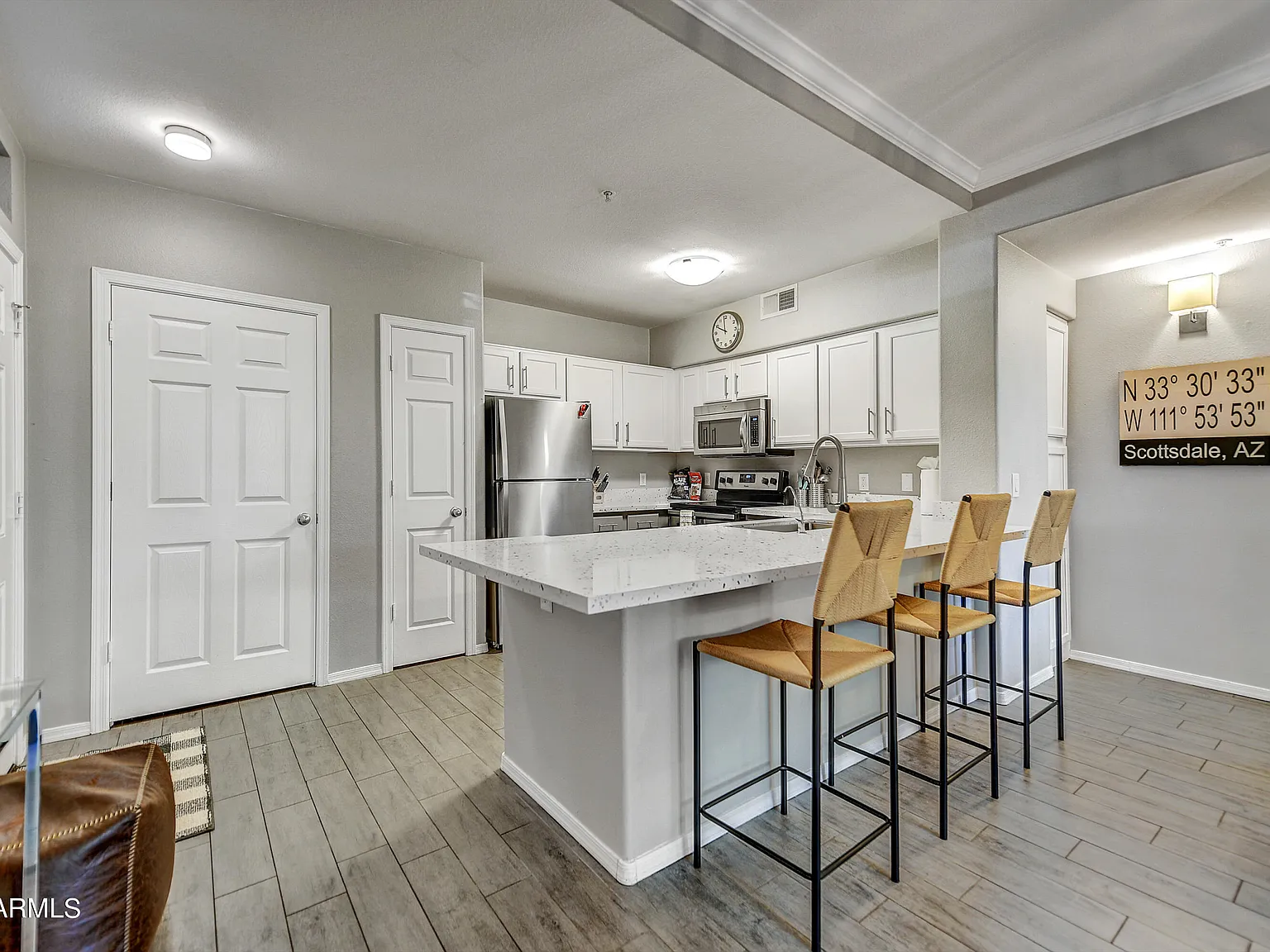 2 bed, 2.0 bath, 1116 sqft, $3,000 — Photo 2