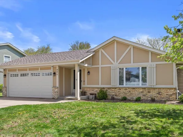 8674 S Wildwood DRIVE, Oak Creek, WI 53154