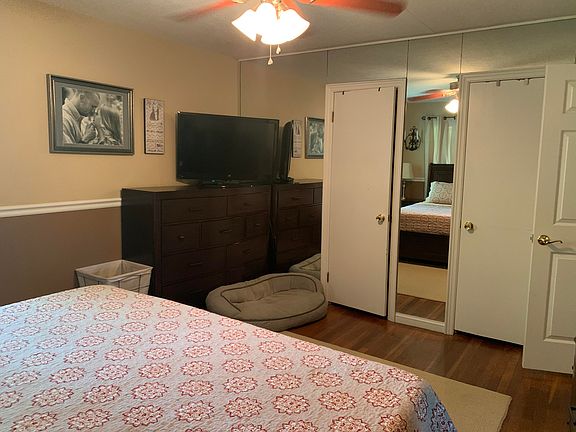 4th image of 5404 Pinewood Dr