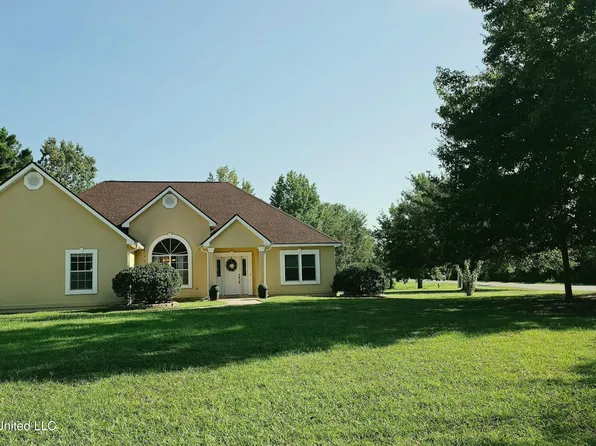 3253 Cypress Creek Dr, Diberville, MS 39540