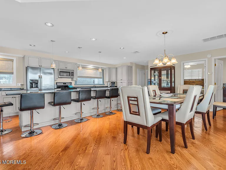 115 N Ocean Ave — Photo 29