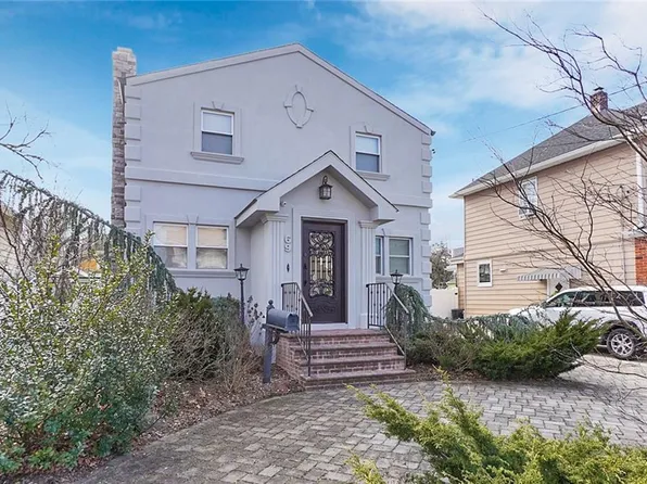 69 2nd St, East Rockaway, NY 11518