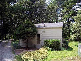 1st image of 41 E Field Dr