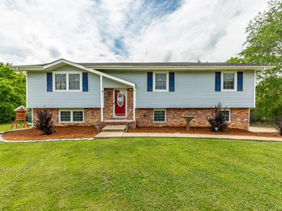 621 Lofton Ln, Chickamauga, GA, 30707